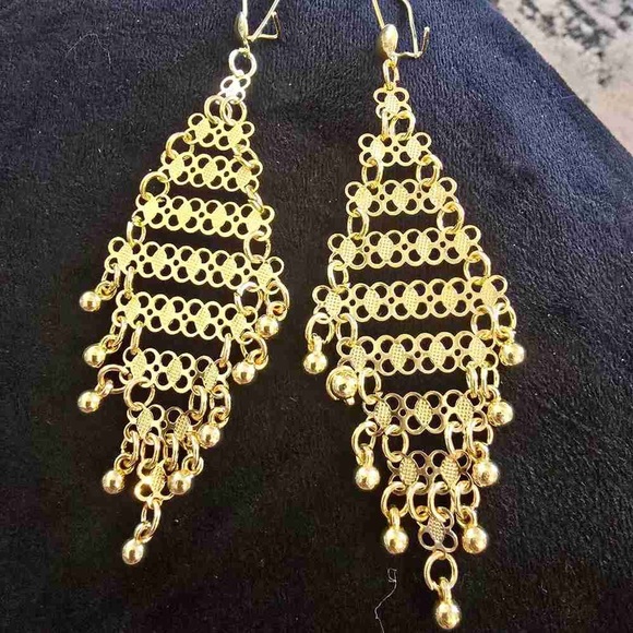 Elegant Gold Chandelier Earrings - Picture 2 of 2